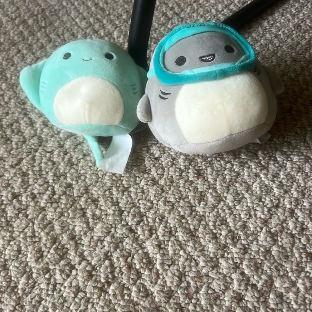 2inch and 5 inch squishmellows sting ray and shark with googles
